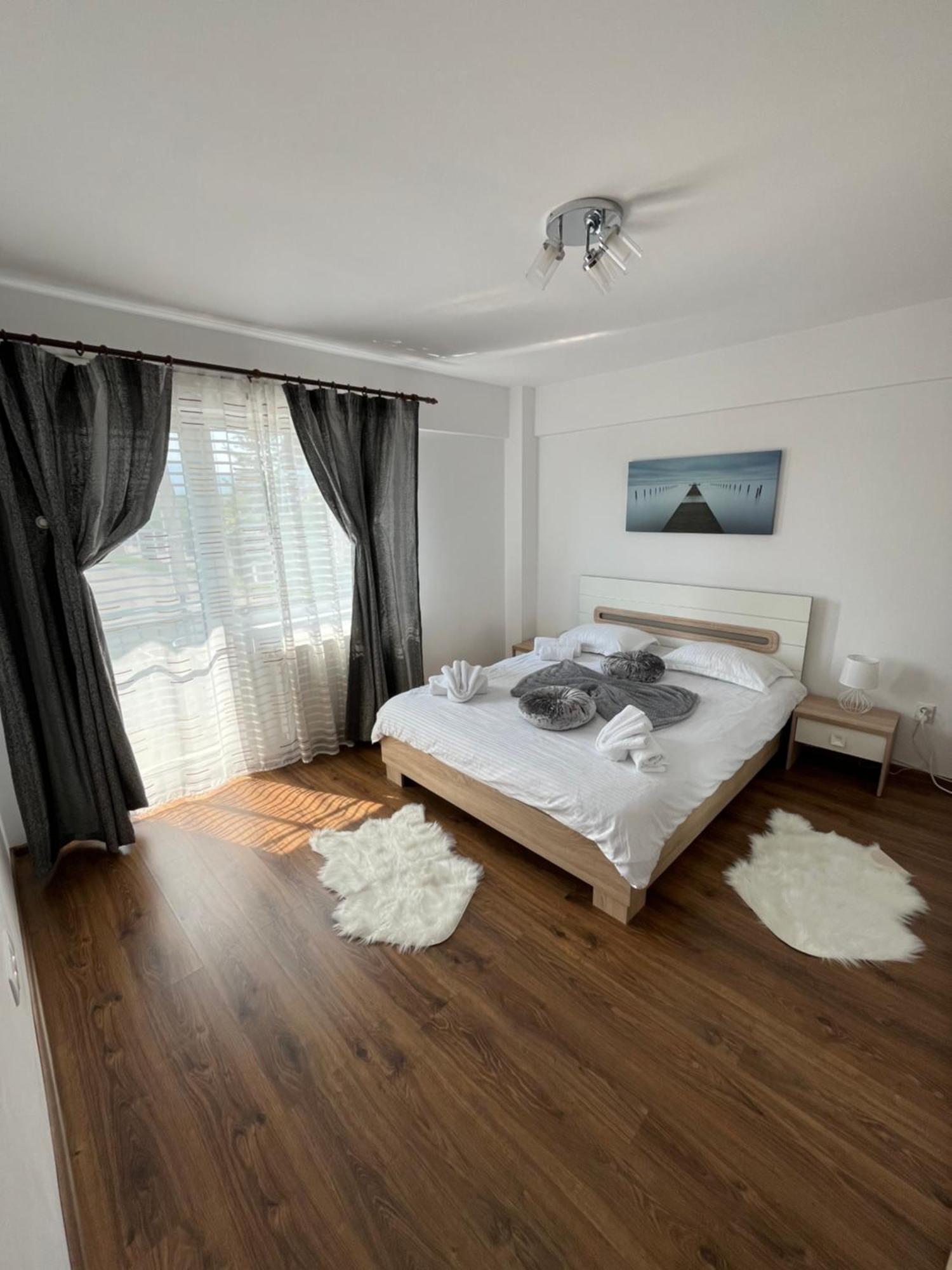 Green Apartaments Zărneşti Eksteriør bilde