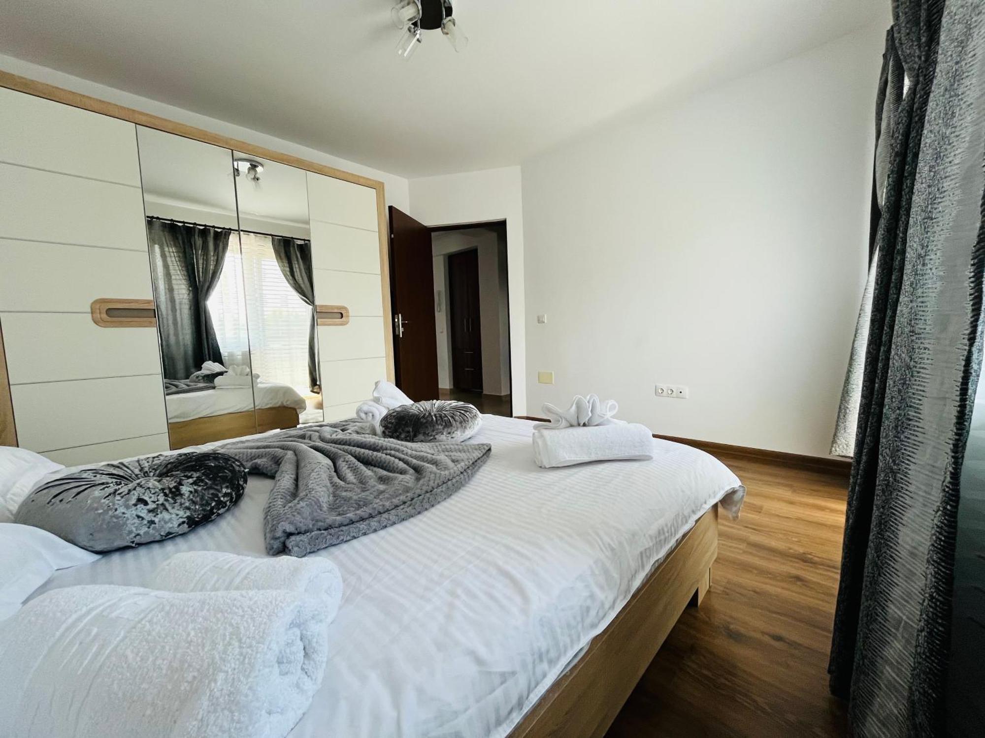 Green Apartaments Zărneşti Eksteriør bilde