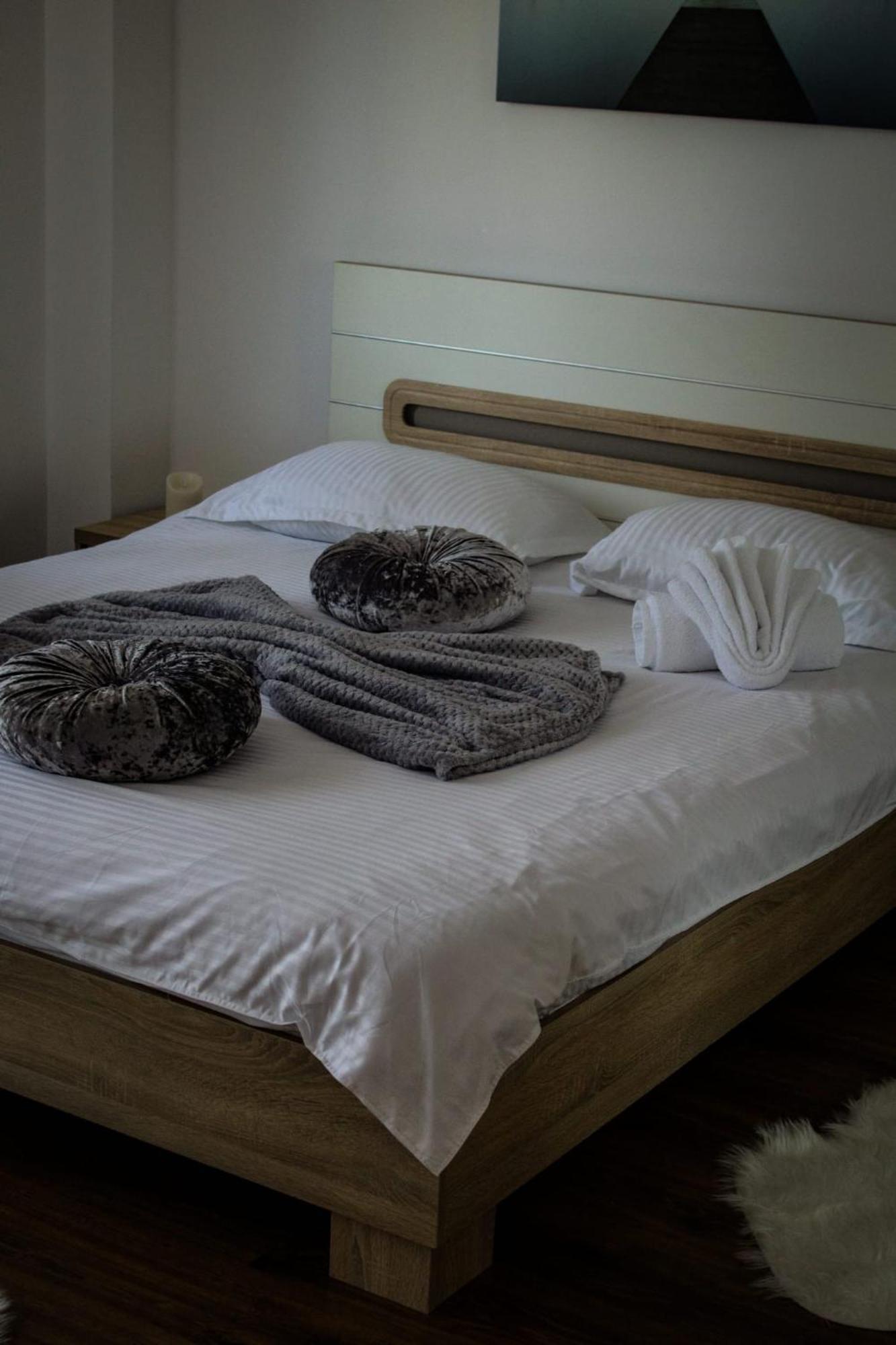 Green Apartaments Zărneşti Eksteriør bilde