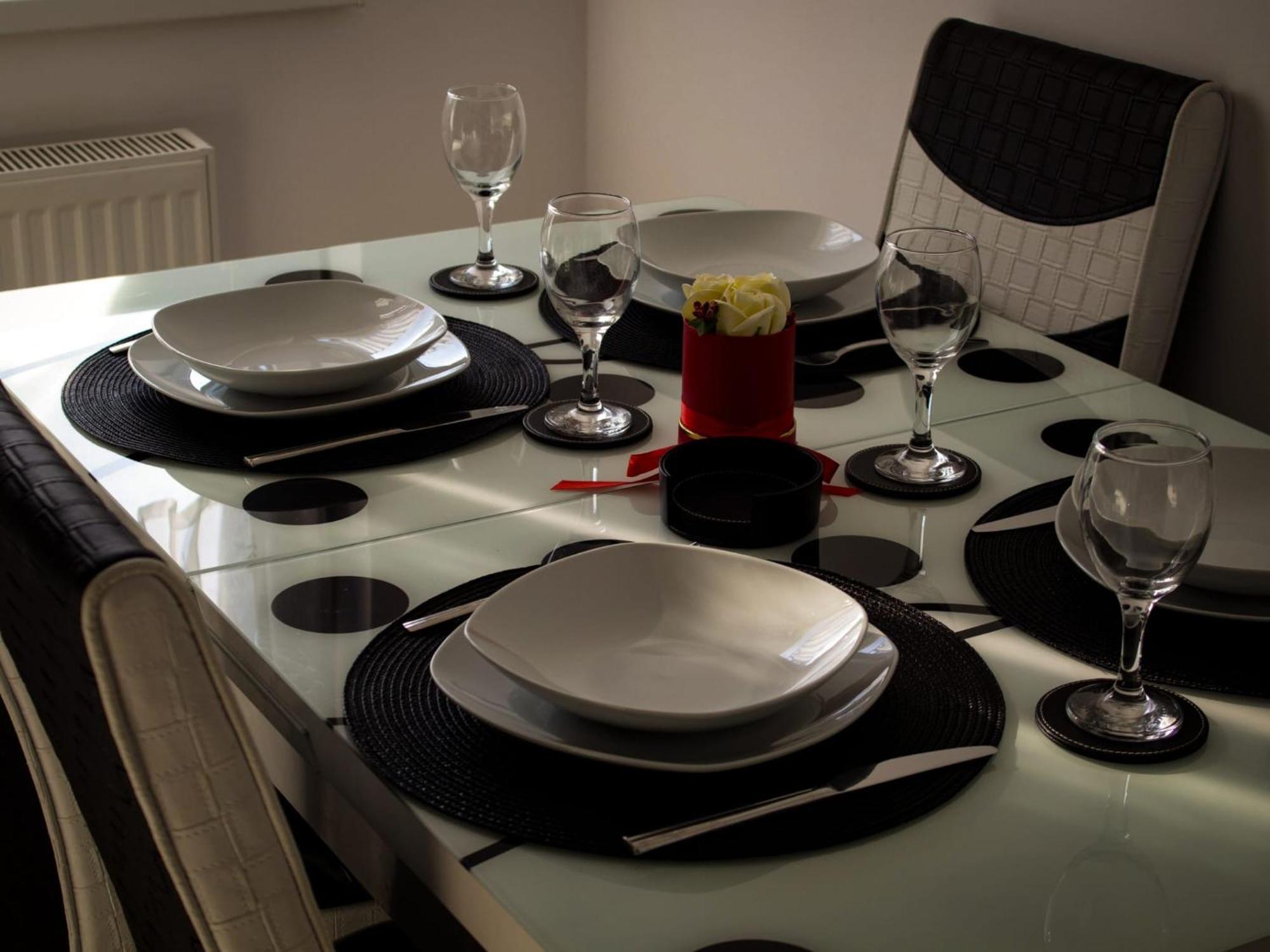 Green Apartaments Zărneşti Eksteriør bilde